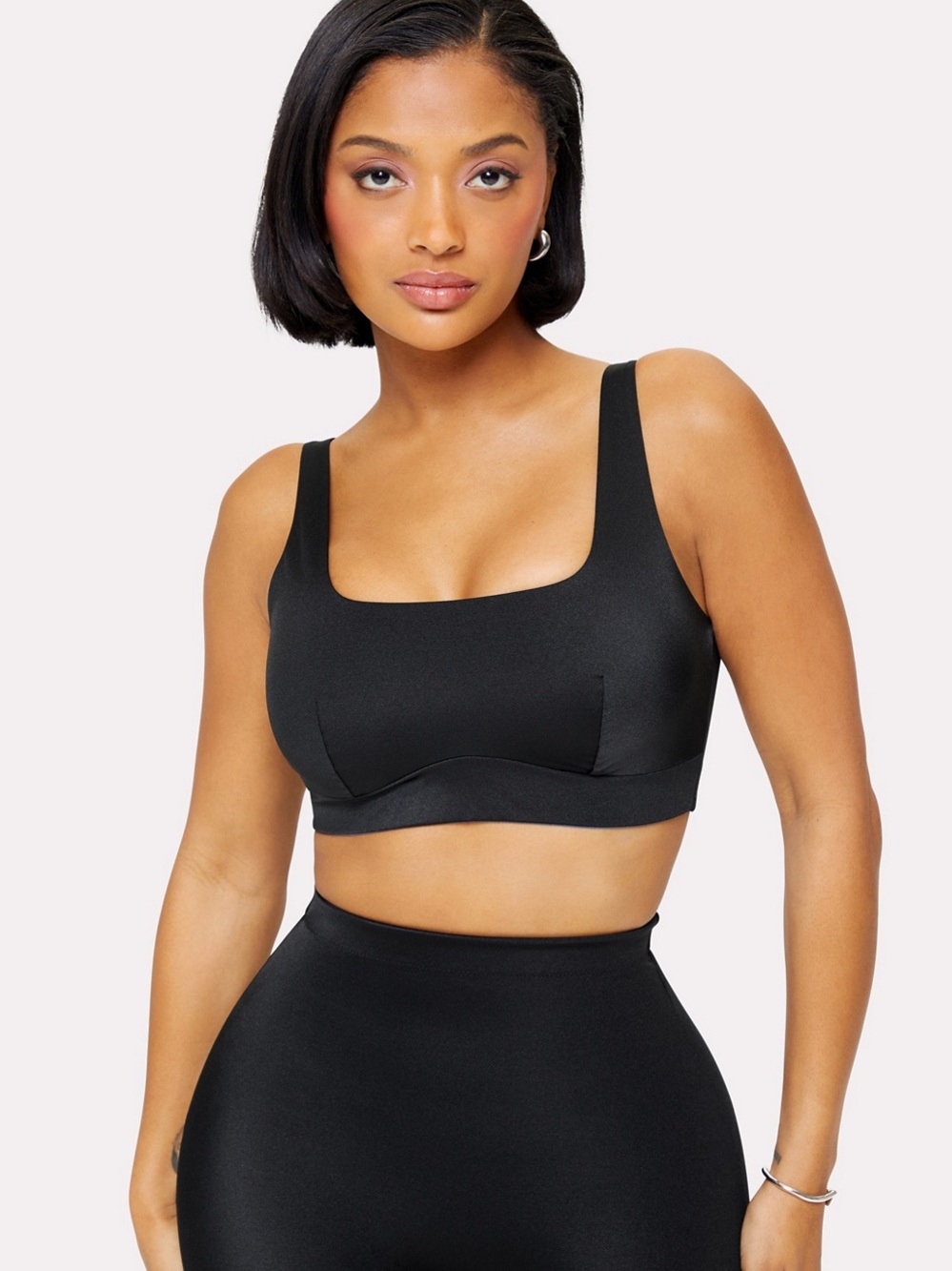 Fabletics x YITTY collection Black headliner Shaping midi Bralette- Medium